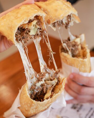 Pastel de Carne e Queijo